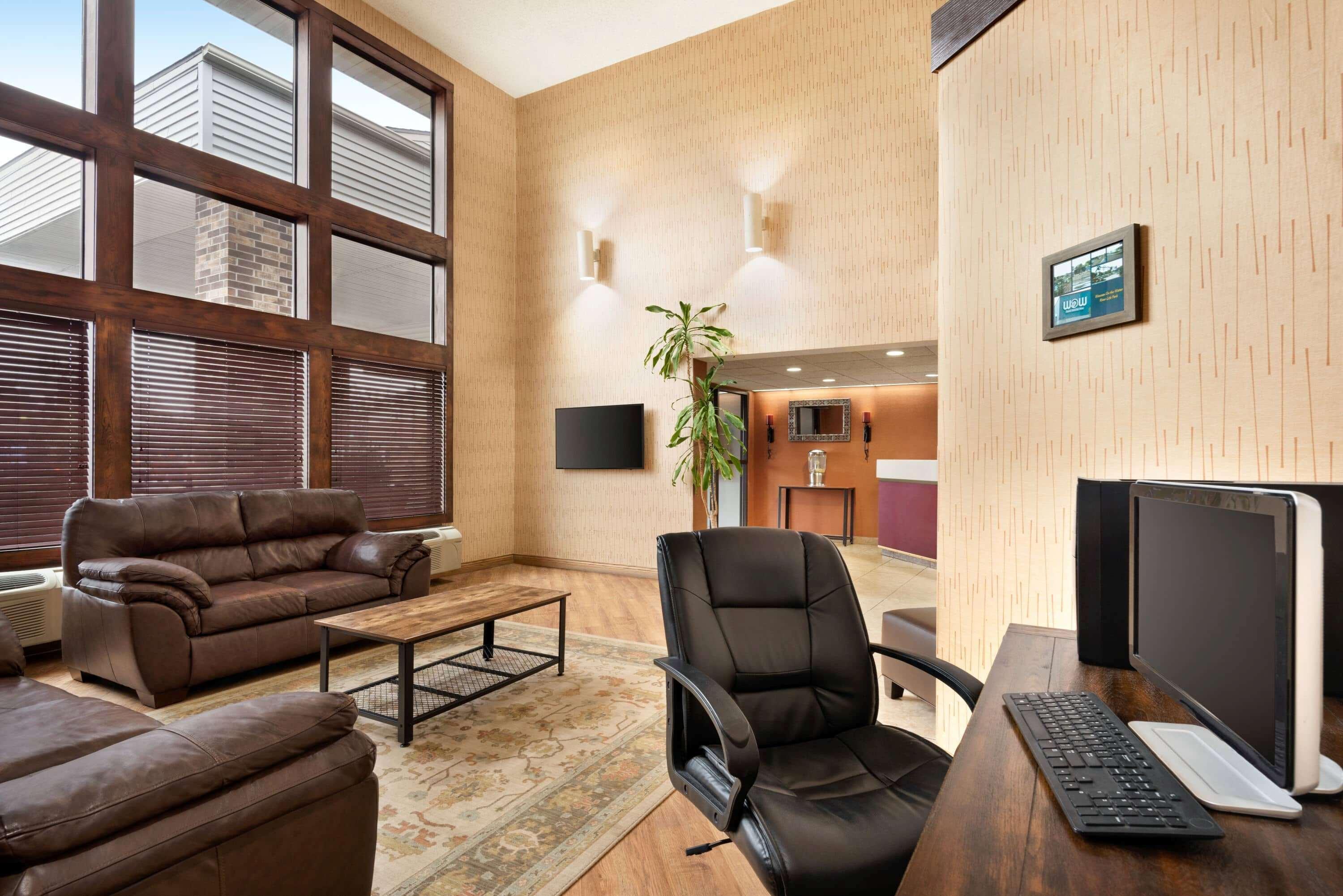 Super 8 By Wyndham Hotel