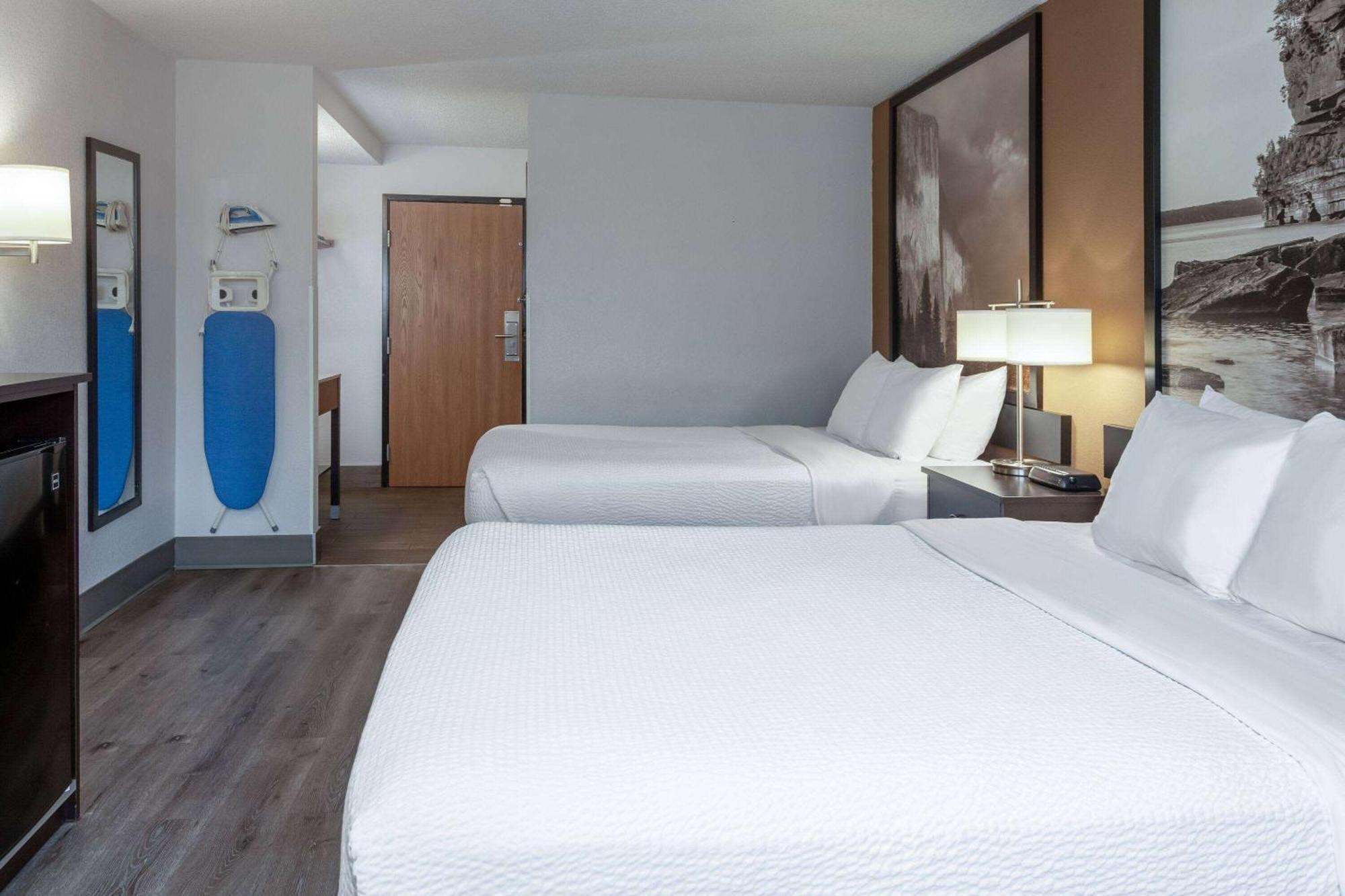 Hotel Super 8 By Wyndham